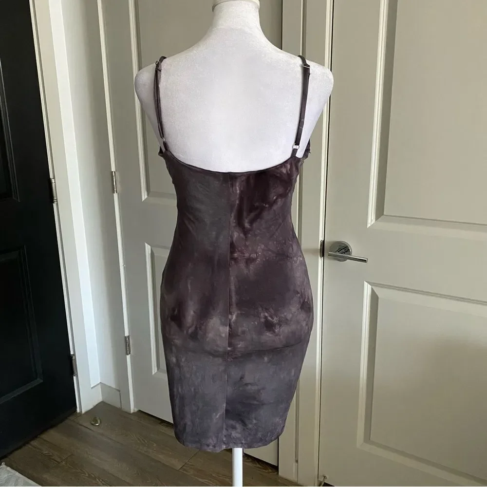 Tie Dye Ruched Dress - Picture 5 of 9